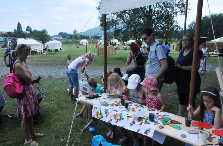 Festival Jurt 2. 8. 2014 a slavnostní otevření ekocentra Brniště